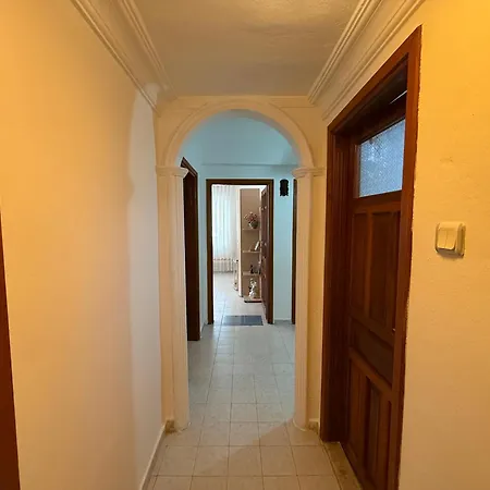 Appartement At The Cleopatra With A Balcony