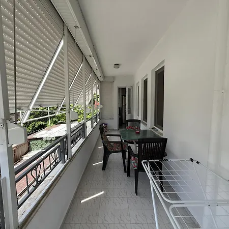 Apartment At The Cleopatra With A Balcony *